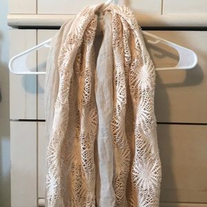 Charlotte Russe cream color scarf